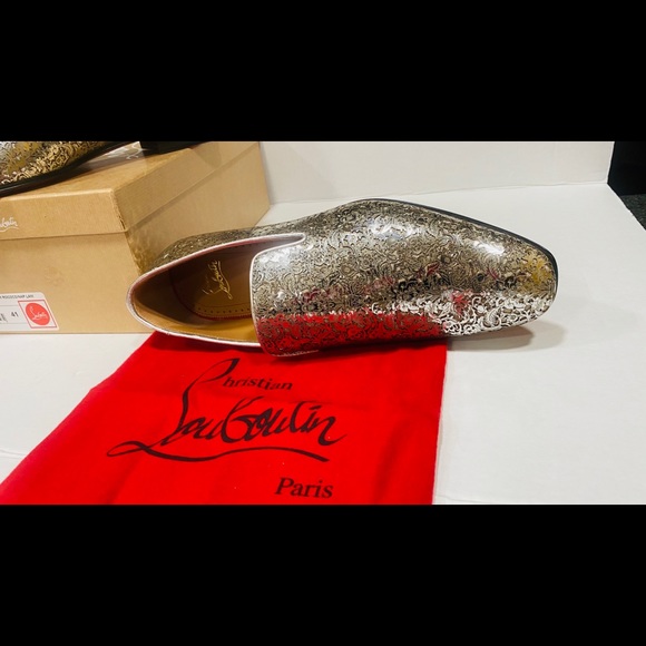 Louboutin
Dandelion Flat Sp/Laser Rococo Nap Lam - Picture 9 of 14